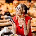 Consejos para disfrutar de la gastronomía local en tus viajes