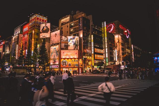 Explorando los gastos esenciales: alojamiento, transporte y comida en Japón